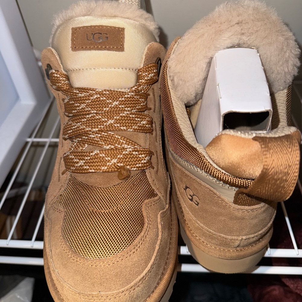 UGG Beige and Cream Lowmel